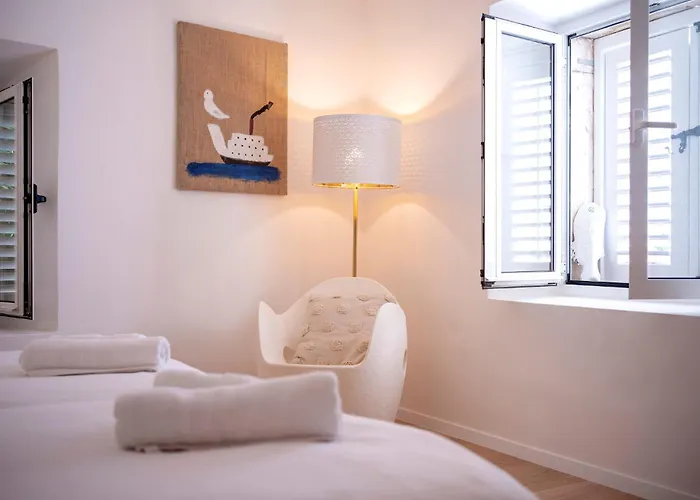 La Maison - Zf Hvar Апартаменти